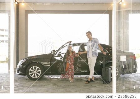 男人和女人下車 男人和女人下車 25586255