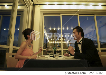 晚餐約會 晚餐約會 25586465