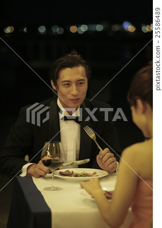 晚餐約會 晚餐約會 25586489