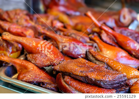 Peking duck roasted for sale at Thai market 25591129
