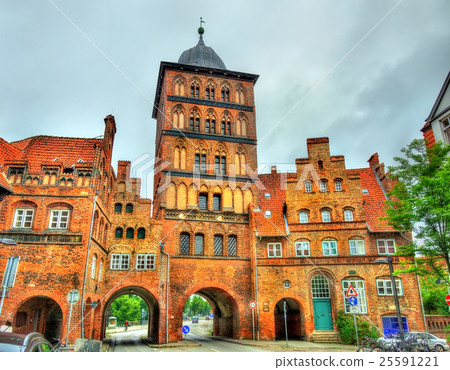 Burgtor, the northern gate of Lubeck, Germany Burgtor, the northern gate of Lubeck, Germany 25591221