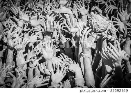 Hands Statue from Hell in Wat Rong Khun. Hands Statue from Hell in Wat Rong Khun. 25592559