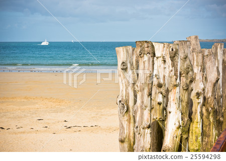 Breakwaters on seashore Saint malo, France 25594298