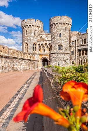 Windsor castle near London, United Kingdom Windsor castle near London, United Kingdom 25594819