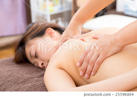 肩胛骨手臂按摩背部排毒美容形像美學女性放鬆美容 肩胛骨手臂按摩背部排毒美容形像美學女性放鬆美容 25596804