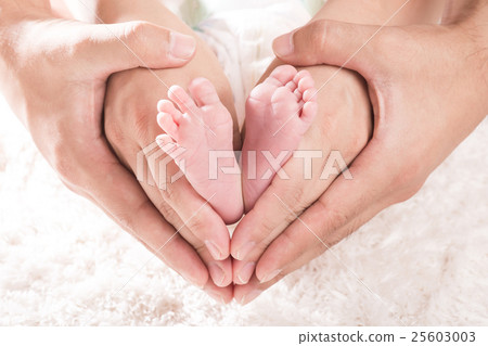 Newborn Family Body Part Newborn Family Body Part 25603003