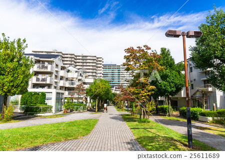 安靜的住宅區 安靜的住宅區 25611689