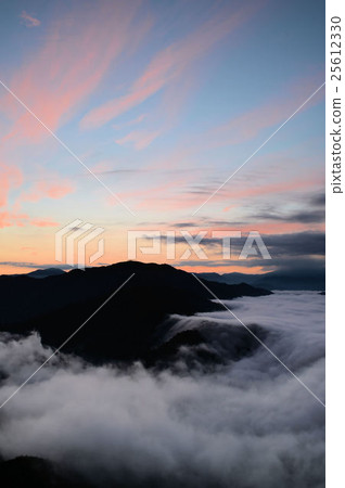 Edairi-no-takiun Edairi-no-takiun 25612330