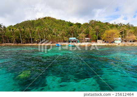Nom island, Nam Du islands, Kien Giang, Vietnam Nom island, Nam Du islands, Kien Giang, Vietnam 25612464