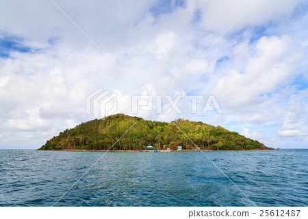 Nom island, Nam Du islands, Kien Giang, Vietnam Nom island, Nam Du islands, Kien Giang, Vietnam 25612487