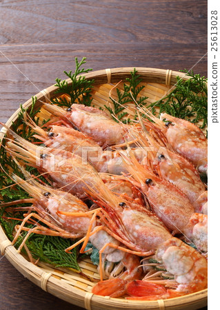 Button shrimp Button shrimp 25613028