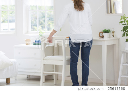 female, females, lady 25613568