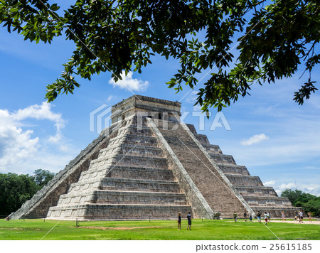 奇琴伊察金字塔 25615185