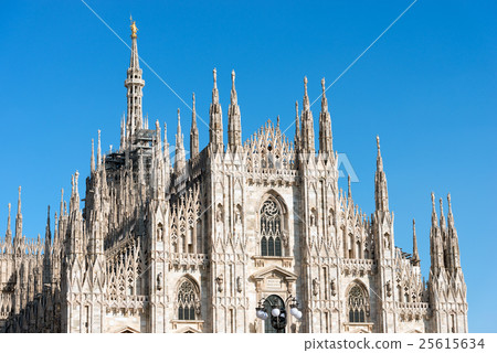 Duomo di Milano - Milan Cathedral - Italy Duomo di Milano - Milan Cathedral - Italy 25615634