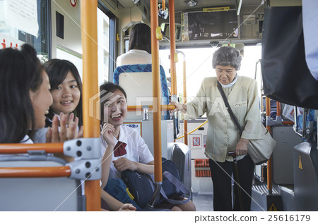 Bus interior violation 25616179