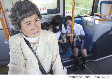公交車內部違規 25616227