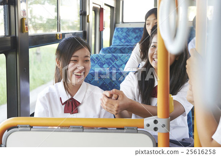 公交車內部圖像 25616258