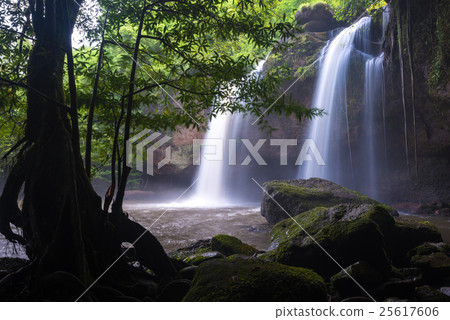 Heo Suwat Waterfall in Khao Yai National Park  25617606