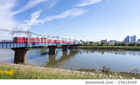 名古屋市西區，Rokujima·城市景觀名鐵名古屋幹線莊內河橋和名古屋車站中心 25618489