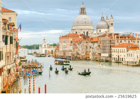 Venice. Grand Canal. Venice. Grand Canal. 25619625