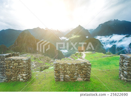 Machu Picchu, a UNESCO World Heritage Site Machu Picchu, a UNESCO World Heritage Site 25622690