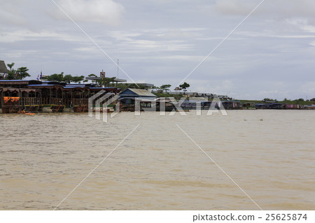 Landscape view of Tonle Sap 25625874