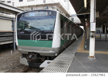 Kawagoe Line E233 series (Kawagoe Station) directly connected to Saikyo Line Kawagoe Line E233 series (Kawagoe Station) directly connected to Saikyo Line 25627961