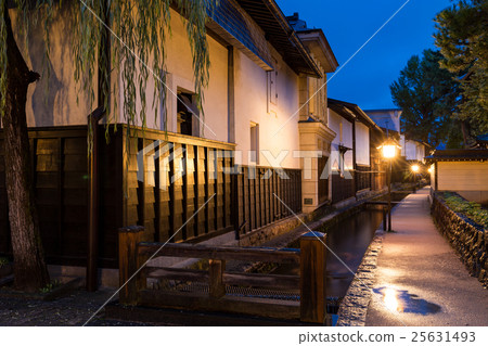 Gifu Prefecture _ Hida Kagawa ___ Old townscape of Dawn 25631493