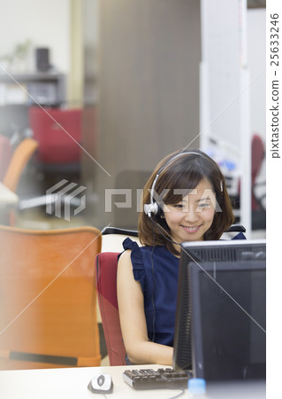 呼叫中心女士 25633246