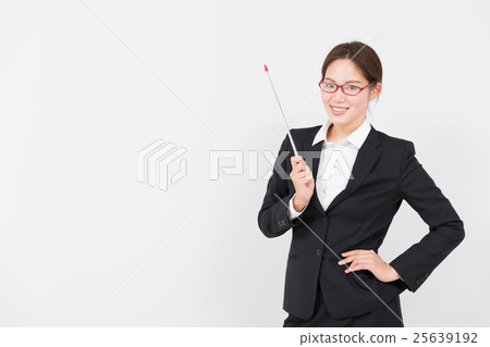 woman with glasses 25639192