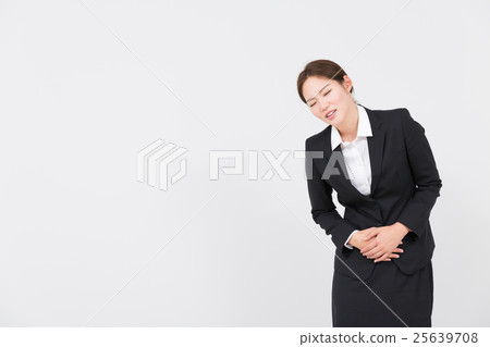 患有胃痛的女人 25639708