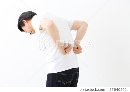 中年男性腰痛 25640331