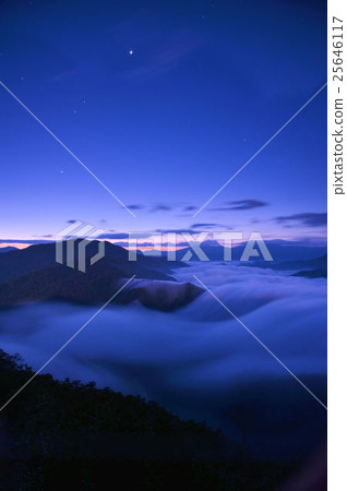 Blue scenery Blue scenery 25646117