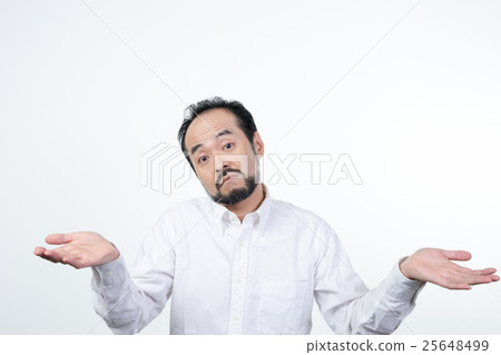 中年男性 25648499