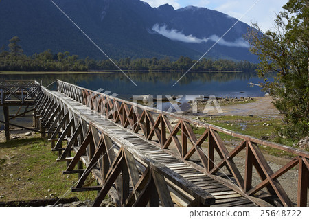 Lake Rosselot on the Carretera Austral Lake Rosselot on the Carretera Austral 25648722