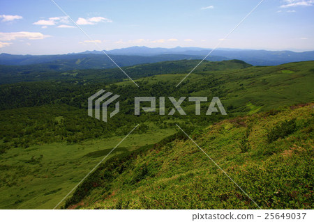 從Unshu山看見的仲夏高地風景 25649037