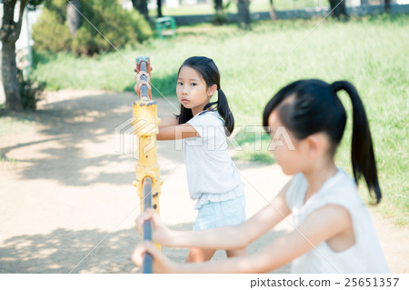 younger, back hip circle, practice 25651357