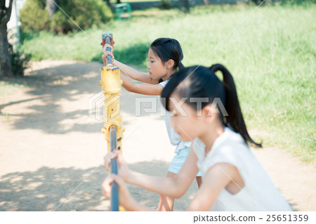 younger, back hip circle, practice 25651359