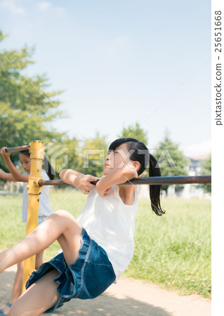younger, back hip circle, practice 25651668