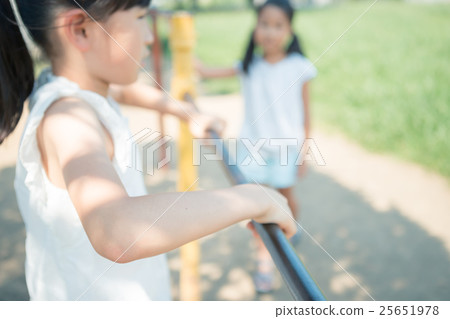 younger, back hip circle, practice 25651978