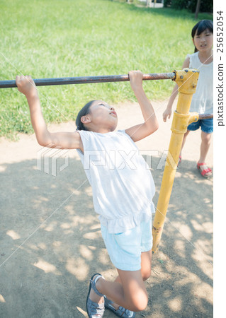 younger, back hip circle, practice 25652054