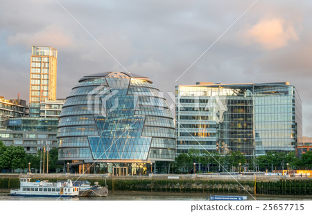 City Hall in London 25657715
