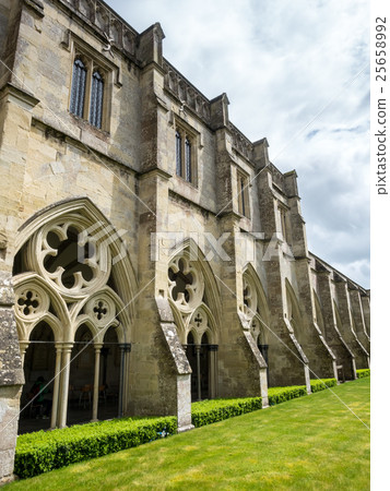 Salisbury cathedral cloister 25658992