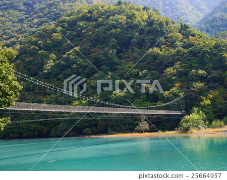 伊丹湖和懸索橋 伊丹湖和懸索橋 25664957