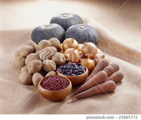 Vegetable assembly (from Hokkaido) 25665772