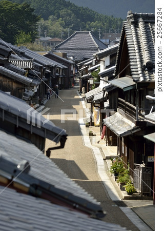 Street leading to the Jizoin (former Tokaido / Sekijuku) 25667284