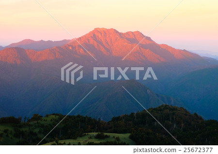 Morning Ishizurayama seen from the bottle forest 25672377