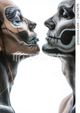 Halloween couple in studio 25676876