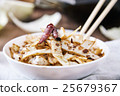 Stir fried cabbage in wok with pepper 25679367