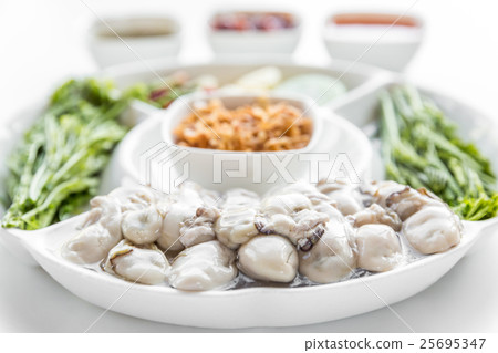 Fresh Oyster Fresh Oyster 25695347